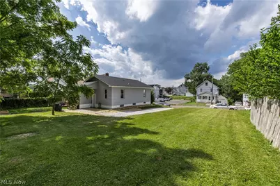 510 Allenford Street, Akron, OH 44314 - Photo 33