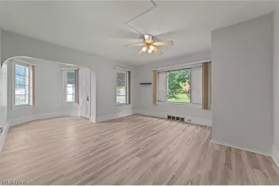 111 W Cuyahoga Falls Avenue, Akron, OH 44310 - Photo 23