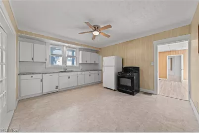 111 W Cuyahoga Falls Avenue, Akron, OH 44310 - Photo 13