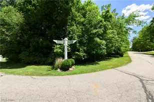 4609 Barnsleigh Dr, Akron, OH 44333 - Photo 1