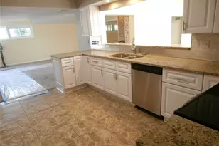 23551 S Woodland Rd, Huber Heights, OH 44122 - Photo 11