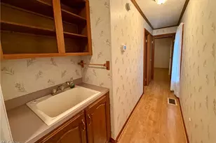 1229 Columbiana Lisbon Rd, Columbiana, OH 44408 - Photo 17