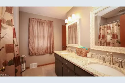 5387 Cherokee Avenue NW, North Canton, OH 44720 - Photo 17