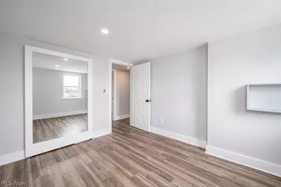 353 3rd Street NW, Barberton, OH 44203 - Photo 15
