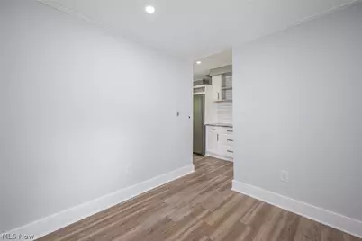 353 3rd Street NW, Barberton, OH 44203 - Photo 11