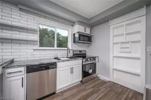353 3rd St NW, Barberton, OH 44203 - Photo 5