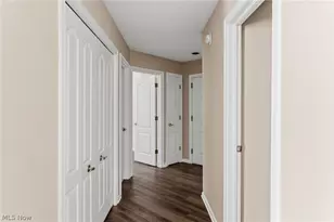 361 Village Pointe Dr, Akron, OH 44313 - Photo 17