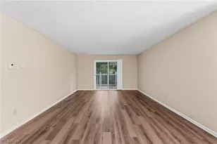 361 Village Pointe Dr, Akron, OH 44313 - Photo 13