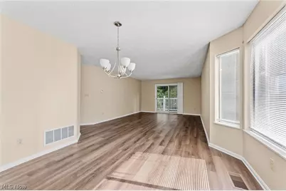 361 Village Pointe Drive #2B, Akron, OH 44313 - Photo 7
