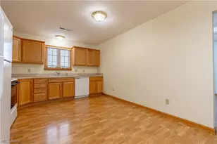 2919 Cliftmont Ave NE, Canton, OH 44705 - Photo 11
