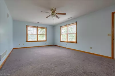 2919 Cliftmont Avenue NE, Canton, OH 44705 - Photo 3