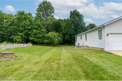2919 Cliftmont Avenue NE, Canton, OH 44705 - Photo 27
