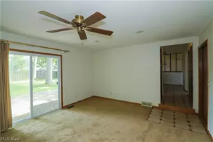 537 Howells Ct, Eastlake, OH 44095 - Photo 13