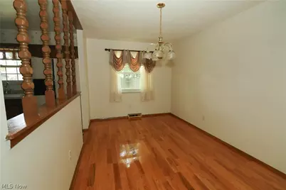 537 Howells Court, Eastlake, OH 44095 - Photo 5