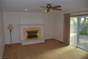 537 Howells Ct, Eastlake, OH 44095 - Photo 9
