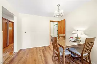 1024 Oakwood Dr, Elyria, OH 44035 - Photo 13