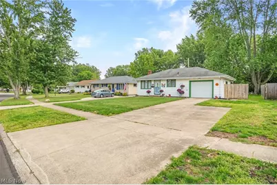 1024 Oakwood Drive, Elyria, OH 44035 - Photo 31
