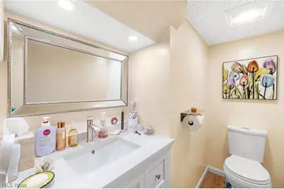1024 Oakwood Drive, Elyria, OH 44035 - Photo 23