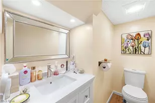 1024 Oakwood Dr, Elyria, OH 44035 - Photo 23