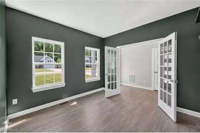 5454 Schueller Boulevard, Sheffield Lake, OH 44054 - Photo 5