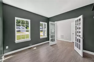 5454 Schueller Blvd, Sheffield Lake, OH 44054 - Photo 5