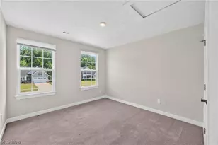 5454 Schueller Blvd, Sheffield Lake, OH 44054 - Photo 23