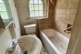 296 Grace Ave, Akron, OH 44320 - Photo 9