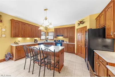 1575 Cornerstone Street SW, Hartville, OH 44632 - Photo 19