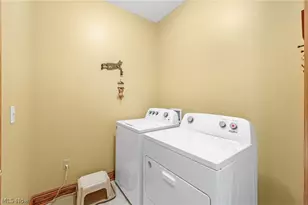 1575 Cornerstone St SW, Hartville, OH 44632 - Photo 21