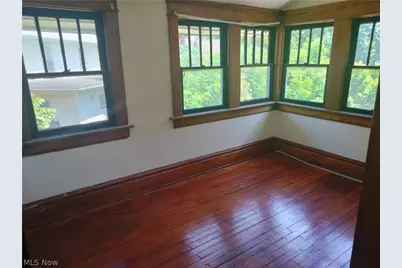 949 W Exchange Street, Akron, OH 44302 - Photo 9