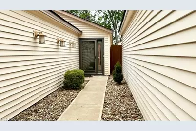 32964 Fern Tree Lane, North Ridgeville, OH 44039 - Photo 3