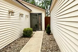 32964 Fern Tree Ln, North Ridgeville, OH 44039 - Photo 3