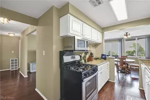 12900 Lake Ave, Oakwood, OH 44107 - Photo 15