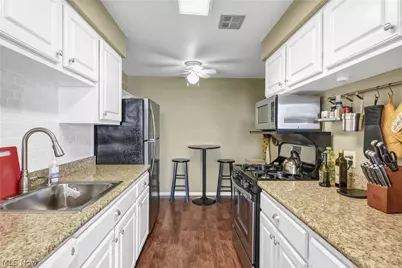 12900 Lake Avenue #427, Oakwood, OH 44107 - Photo 13