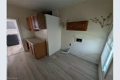 545 W 36th Street, Ashtabula, OH 44004 - Photo 7
