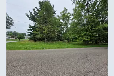 420 Jarvis Road, Akron, OH 44319 - Photo 3