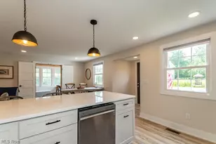 8051 Charlesderry Rd, Kirtland, OH 44094 - Photo 5