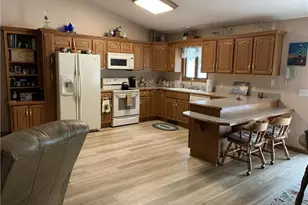 32 Stuart St, Dalton, OH 44618 - Photo 7
