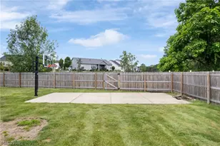 7919 Windbur Cir NW, North Canton, OH 44720 - Photo 5
