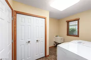 6340 Mallard Creek Run, Lorain, OH 44053 - Photo 27