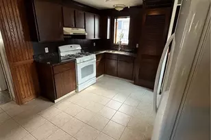 1818 Schiller Ave, Cuyahoga Falls, OH 44223 - Photo 7