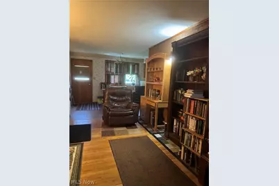 605 W 36th Street, Lorain, OH 44052 - Photo 5