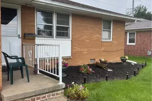 605 W 36th St, Lorain, OH 44052 - Photo 15