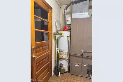 605 W 36th Street, Lorain, OH 44052 - Photo 9