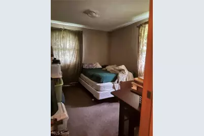 605 W 36th Street, Lorain, OH 44052 - Photo 7
