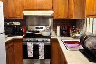 605 W 36th St, Lorain, OH 44052 - Photo 27