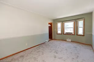 810 E Broad St, Elyria, OH 44035 - Photo 15