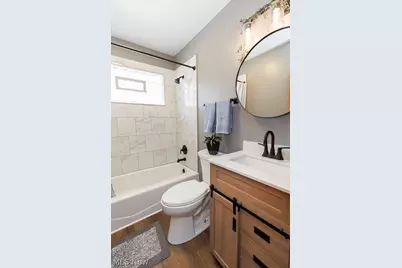 810 E Broad Street, Elyria, OH 44035 - Photo 21