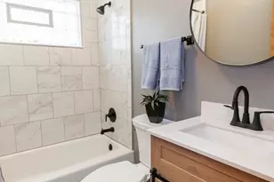 810 E Broad St, Elyria, OH 44035 - Photo 21