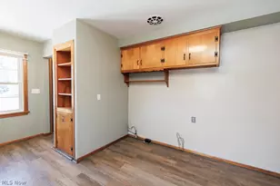 810 E Broad St, Elyria, OH 44035 - Photo 7